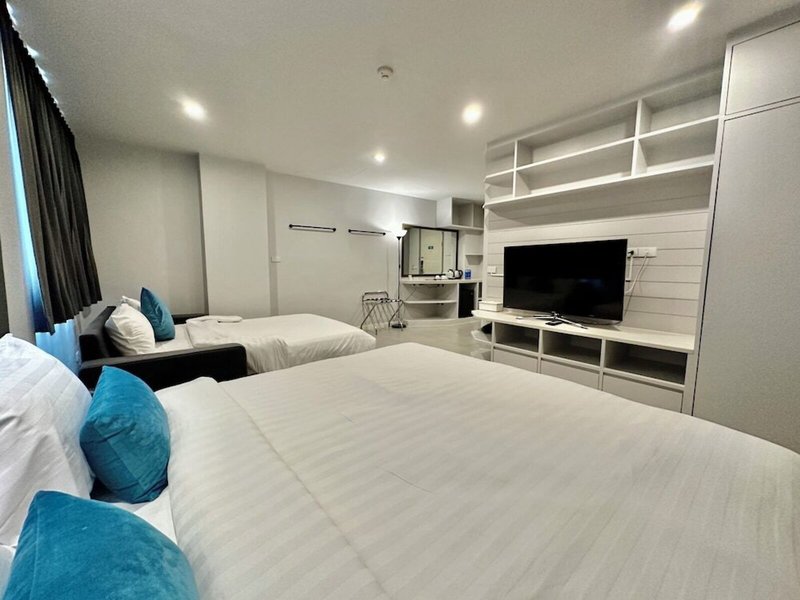 The Crib Patong 16
