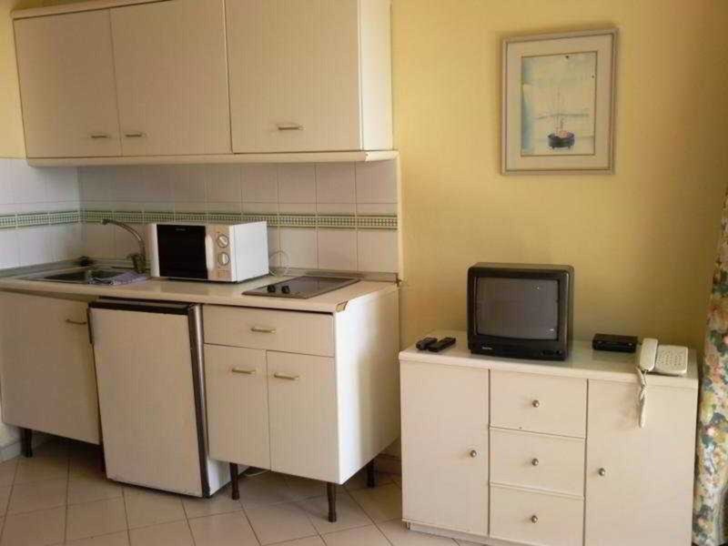 Apartamentos Mediterráneos 10