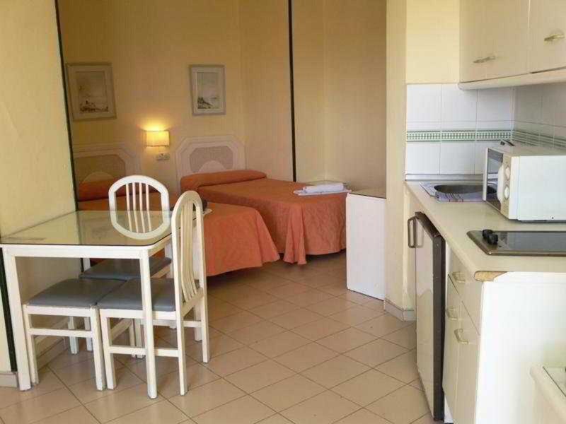Apartamentos Mediterráneos 19