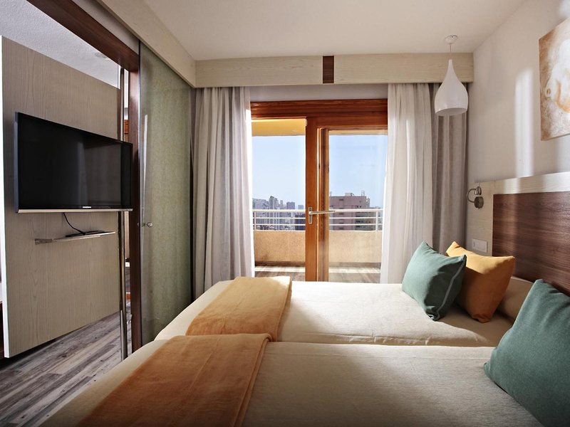 Sandos Benidorm Suites 7