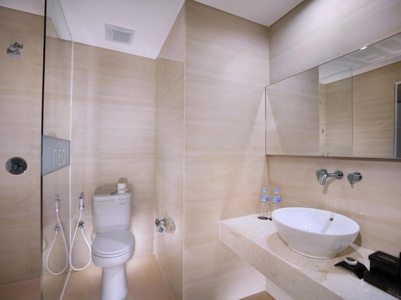 NEO Denpasar 13 - Bathroom Example