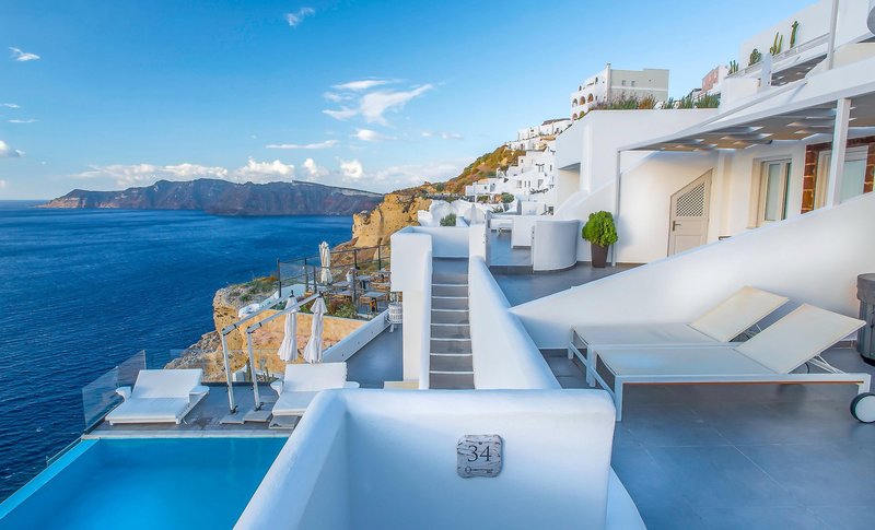Santorini Secret Suites & Spa 1