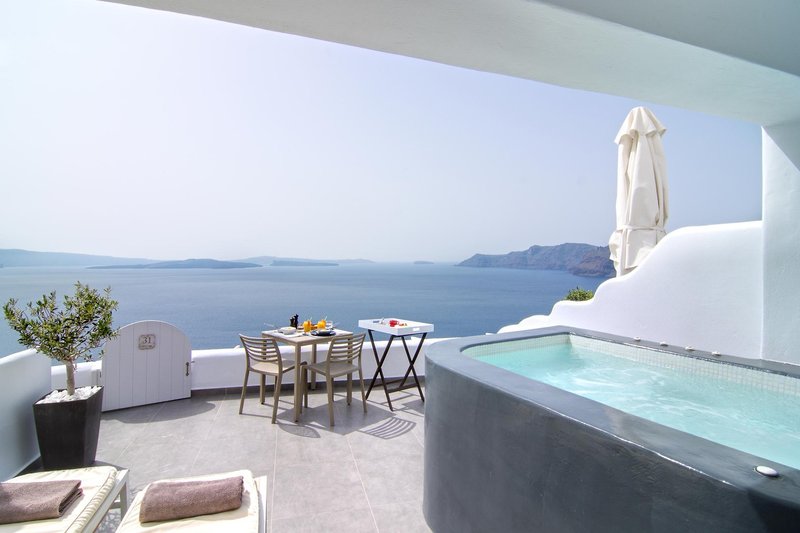 Santorini Secret Suites & Spa 6