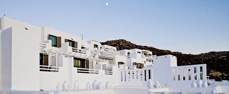 Myconian Avaton 18