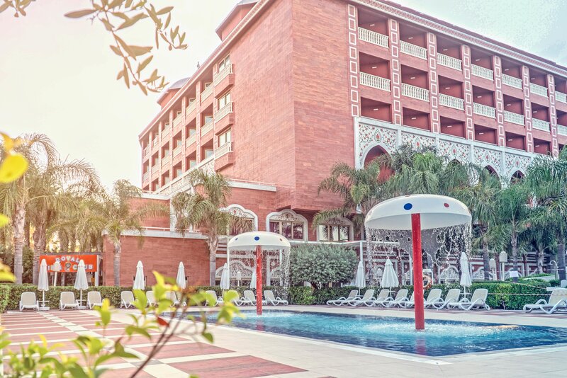 Royal Taj Mahal 35