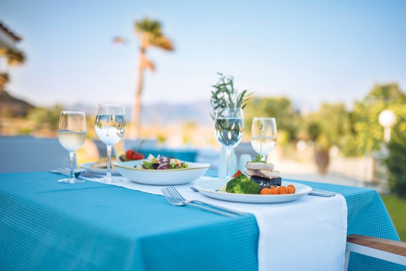 Grand Blue Beach Hotel 9