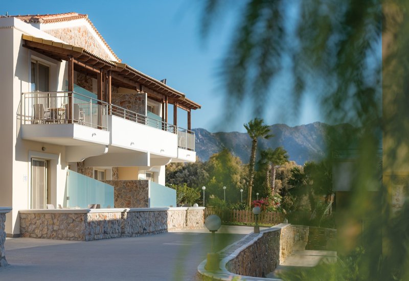 Grand Blue Beach Hotel 10