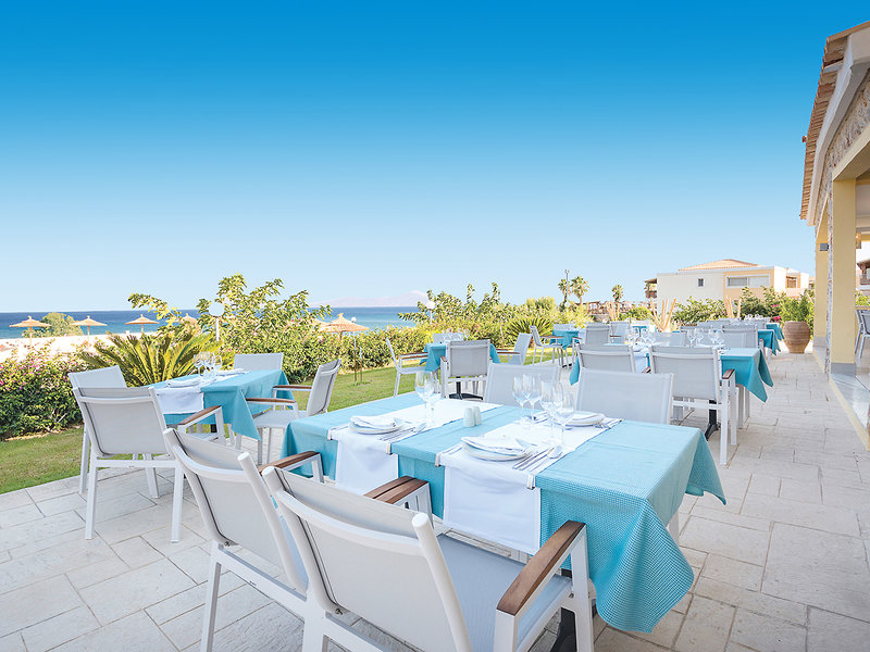 Grand Blue Beach Hotel 11