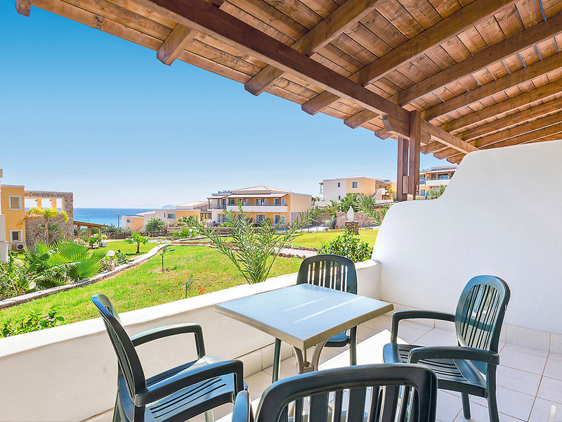 Grand Blue Beach Hotel 16