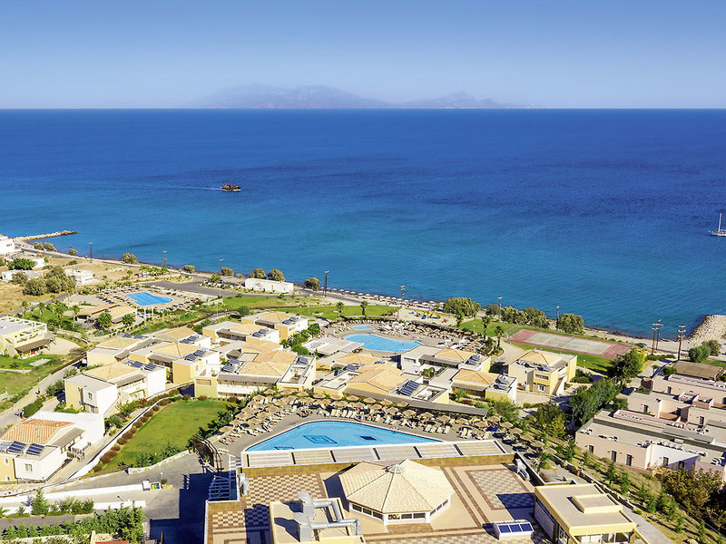 Grand Blue Beach Hotel 5