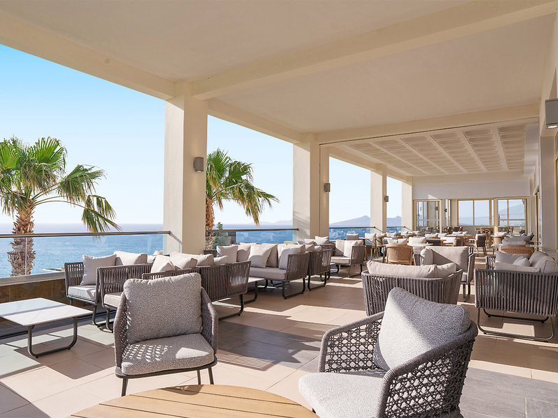 Grand Blue Beach Hotel 16