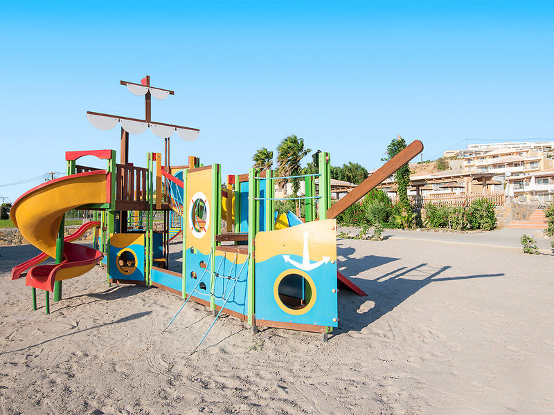 Grand Blue Beach Hotel 13