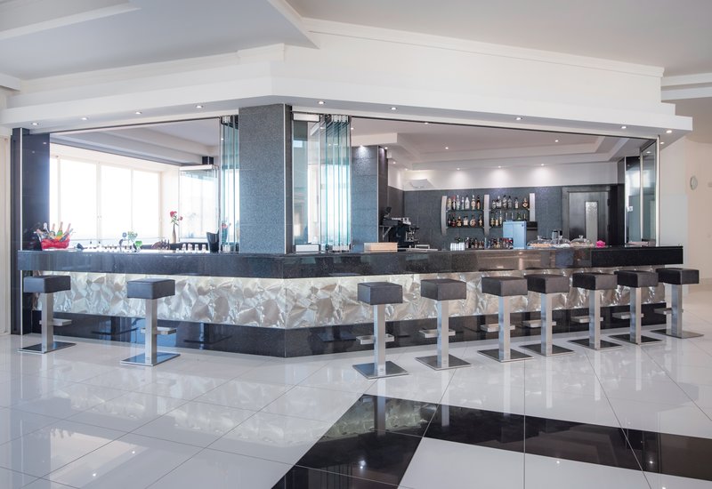 Grand Blue Beach Hotel 14