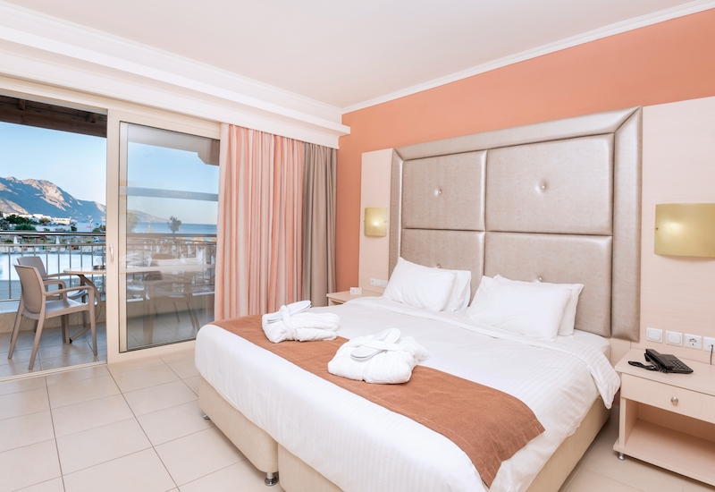 Grand Blue Beach Hotel 8
