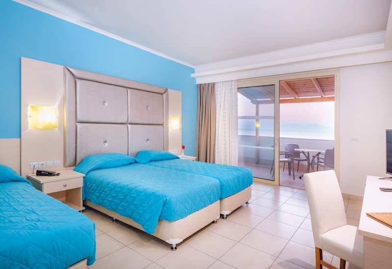 Grand Blue Beach Hotel 9