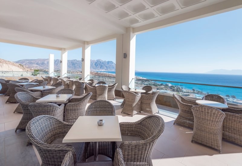 Grand Blue Beach Hotel 12