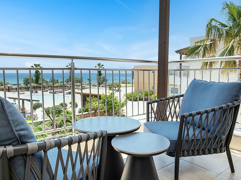 Grand Blue Beach Hotel 7
