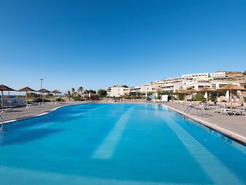 Grand Blue Beach Hotel 15