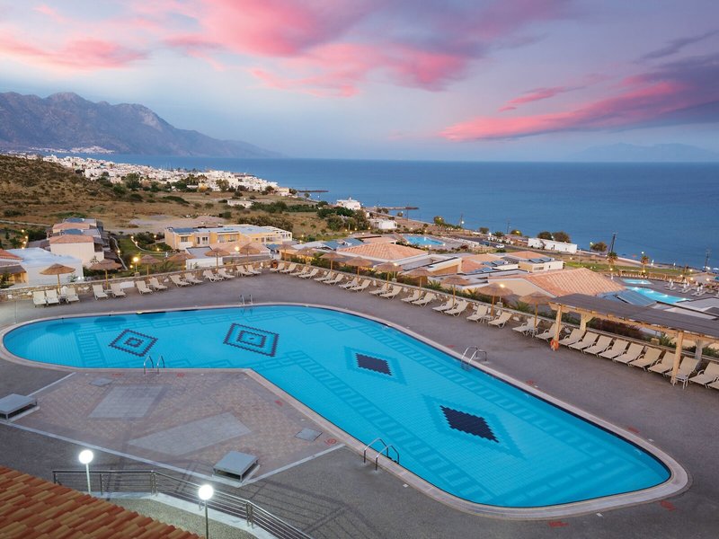 Grand Blue Beach Hotel 17