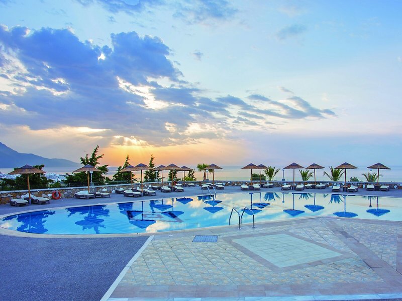 Grand Blue Beach Hotel 21