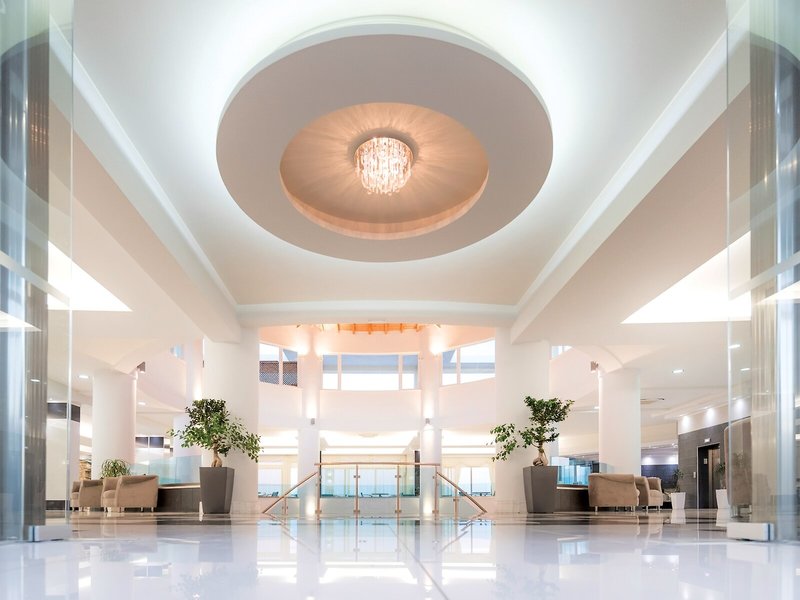 Grand Blue Beach Hotel 26