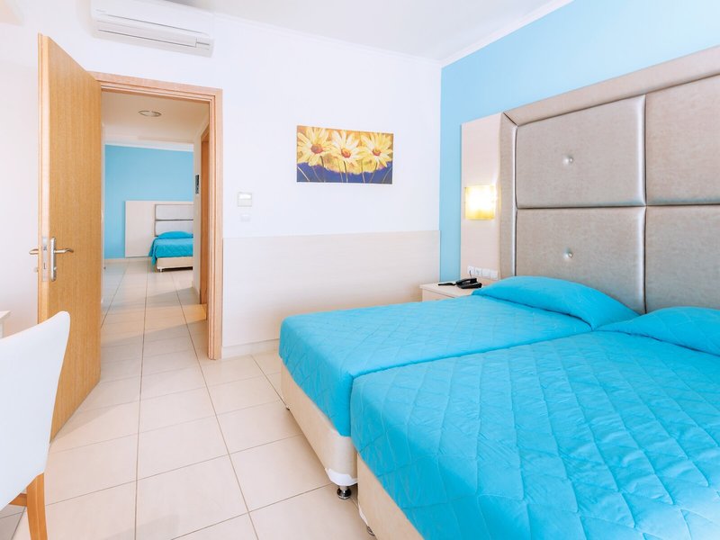 Grand Blue Beach Hotel 45