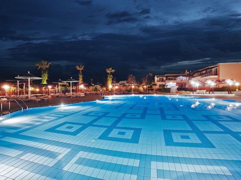 Grand Blue Beach Hotel 14