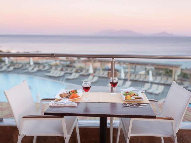 Grand Blue Beach Hotel 29