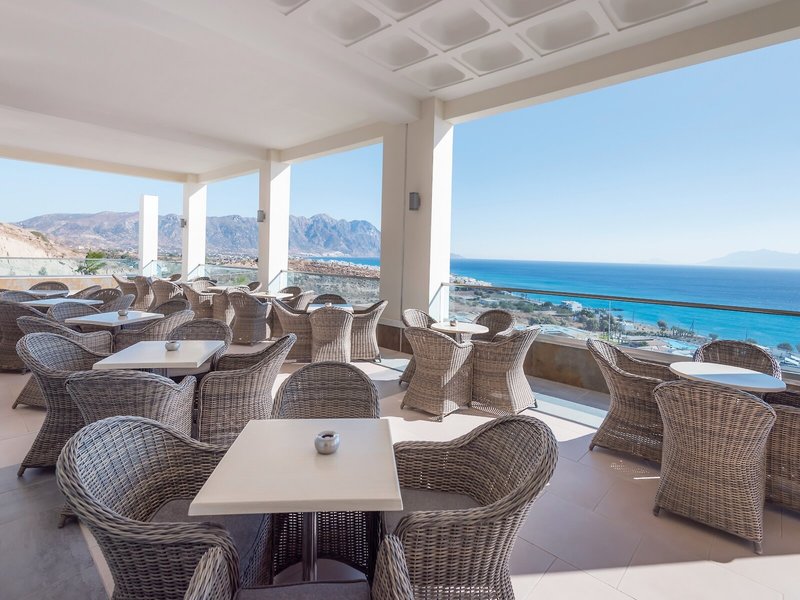 Grand Blue Beach Hotel 32