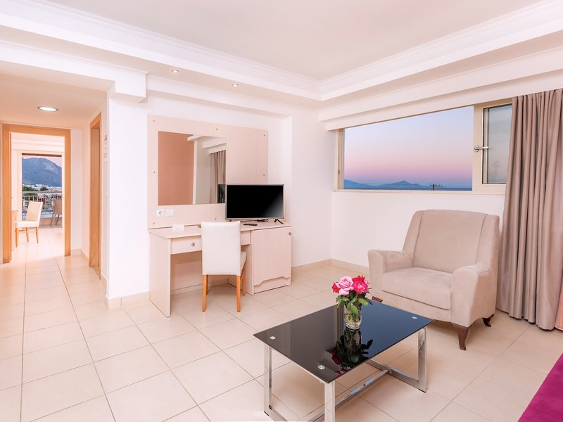 Grand Blue Beach Hotel 47