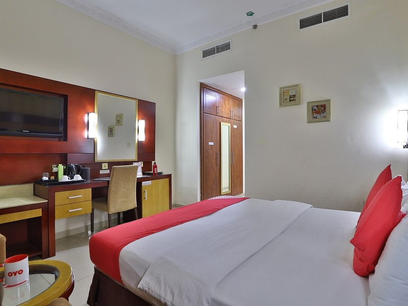 Phoenix Hotel 11