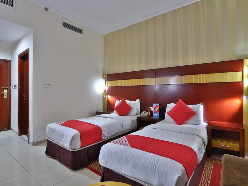 Phoenix Hotel 19