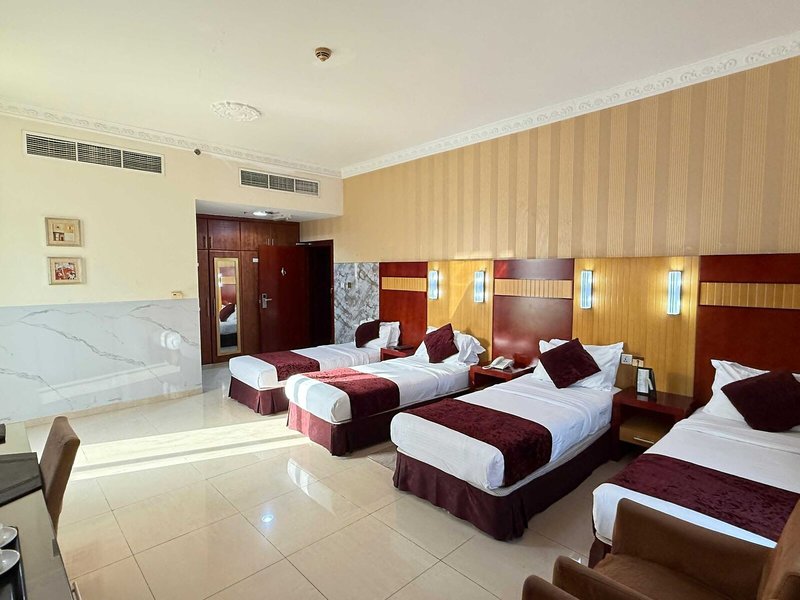 Phoenix Hotel 20