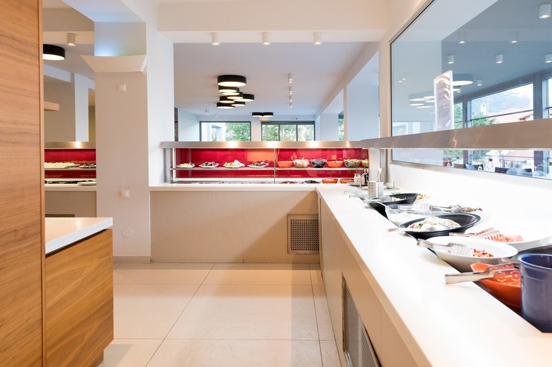 Princess Golden Beach Hotel 5