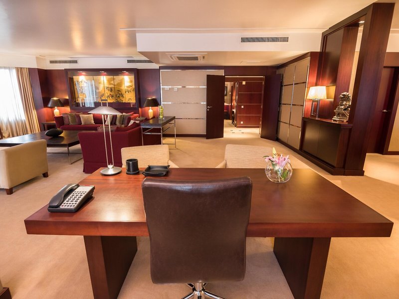 Crowne Plaza Porto 13