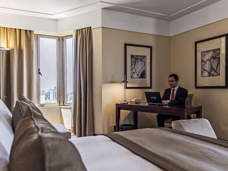 Crowne Plaza Porto 34