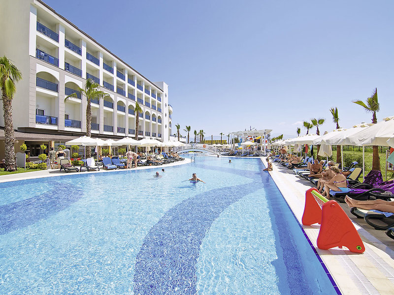 LRS Port River Hotel & Spa 1