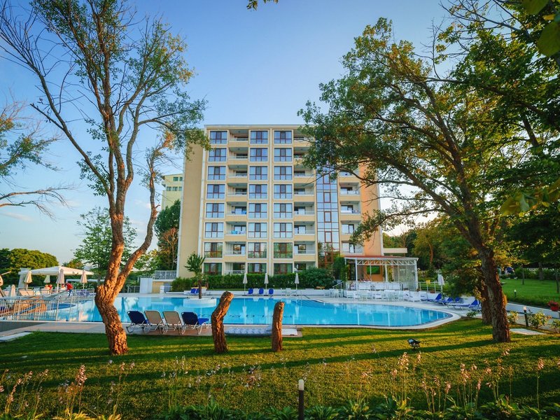 Royal Perla 5 - Exterior
