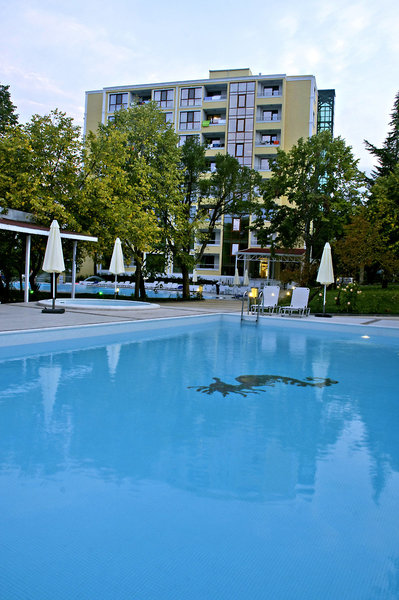 Royal Perla 7 - Outdoor Pool