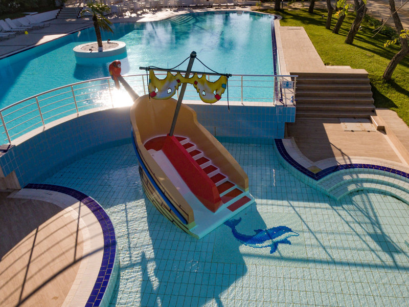 Royal Perla 13 - Outdoor Pool