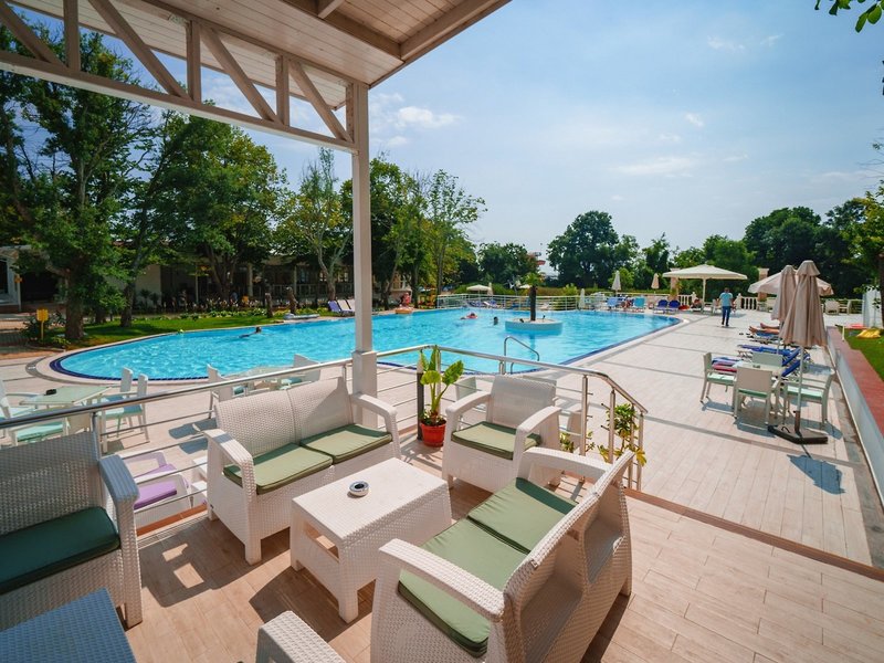 Royal Perla 14 - Outdoor Pool