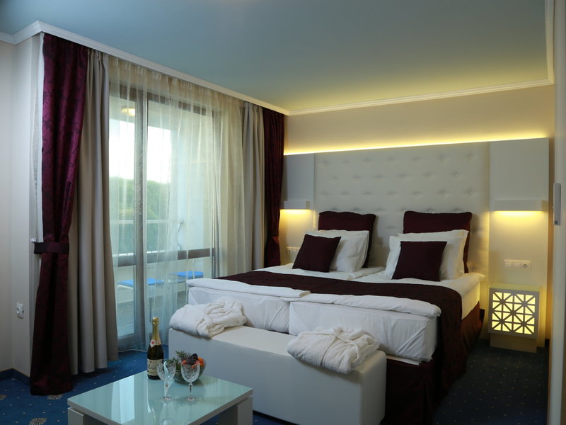 Royal Perla 34 - Room Example