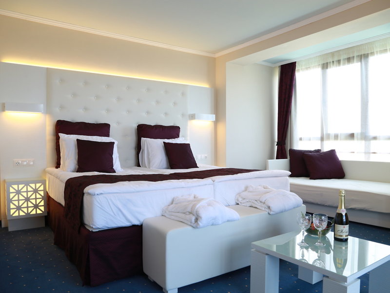 Royal Perla 35 - Room Example