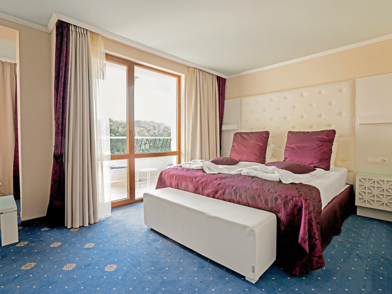 Royal Perla 38 - Room Example