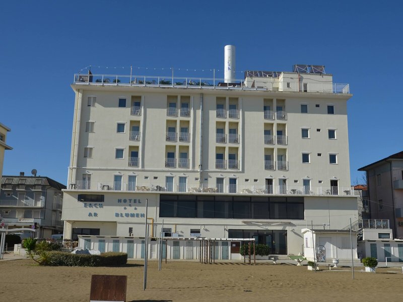 Blumen 1 - Exterior