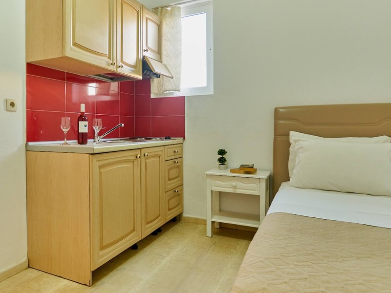 Irini Studios Stalis 14