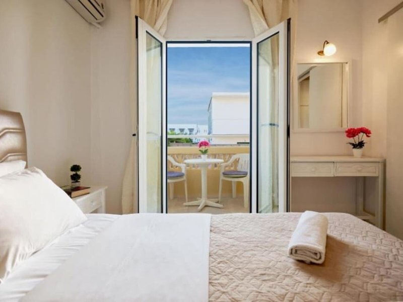 Irini Studios Stalis 19