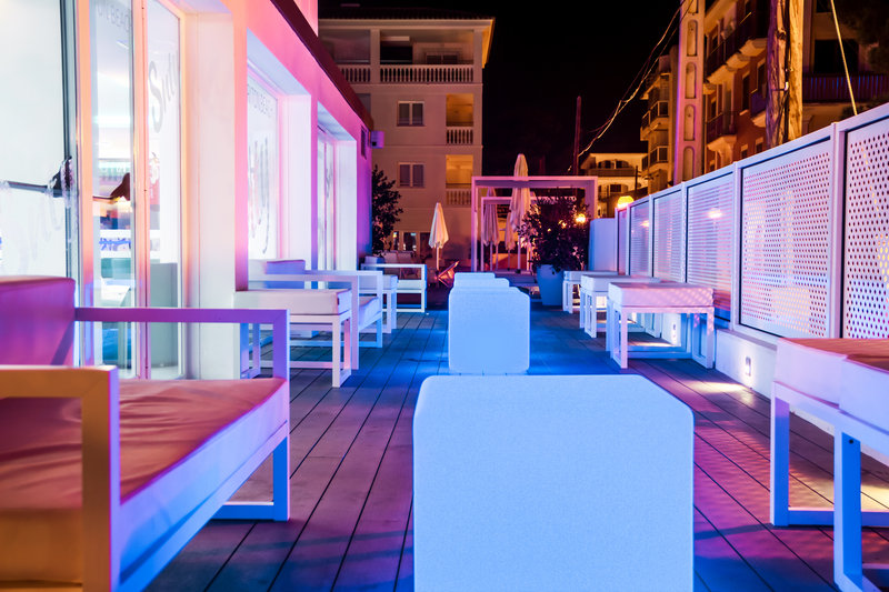 Hotel Triton Beach 1