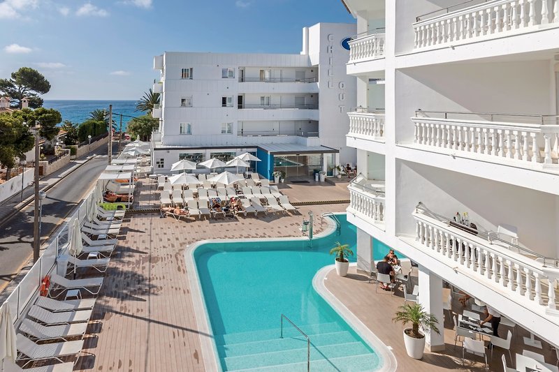 Hotel Triton Beach 2