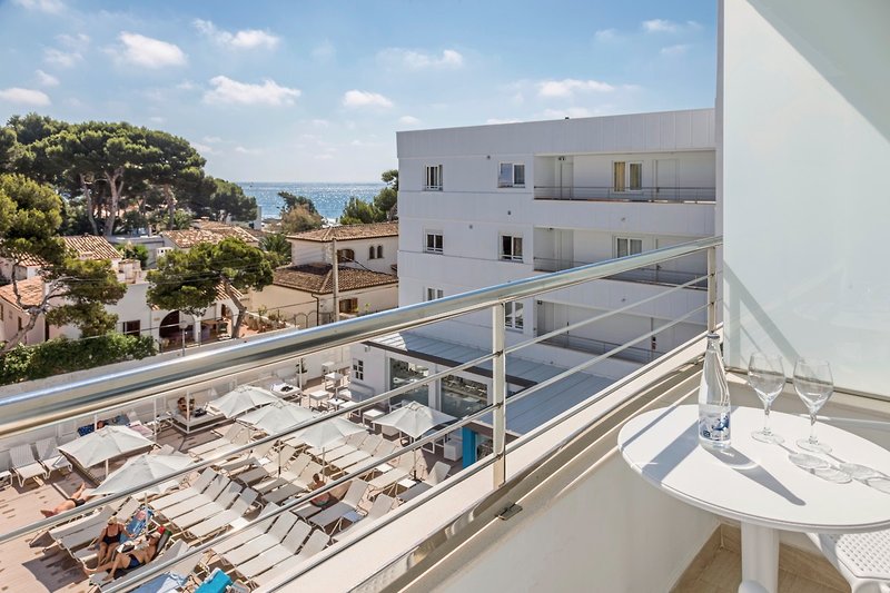 Hotel Triton Beach 8